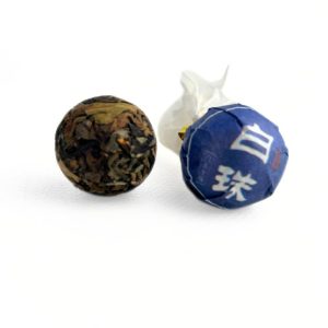 Альтернативний вигляд Білий чай в'язаний 8 грам