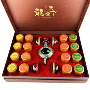 Подарунковий чайний набір з керамічним посудом та 4 видами чаю