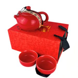 Чайний набір керамічний червоний (чайник + 2 піали) у подарунковій коробці