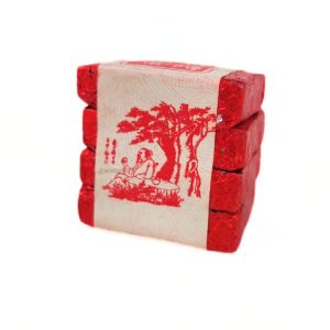 Червоний чай "Дянь Хун" чайна плитка 4 шт